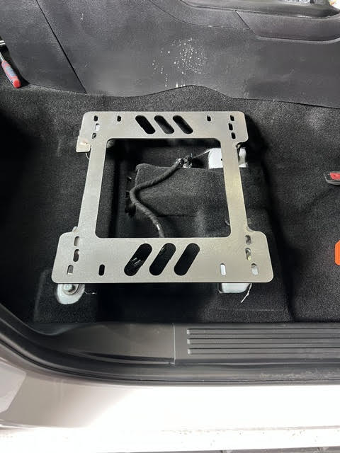 COBRA- PLANTED SEAT BRACKET- FORD RANGER SUPERCREW 4 DOOR [5TH GENERATION / T6.2 PLATFORM] (2024+) - PASSENGER / RIGHT (COBRA-SB451PA)