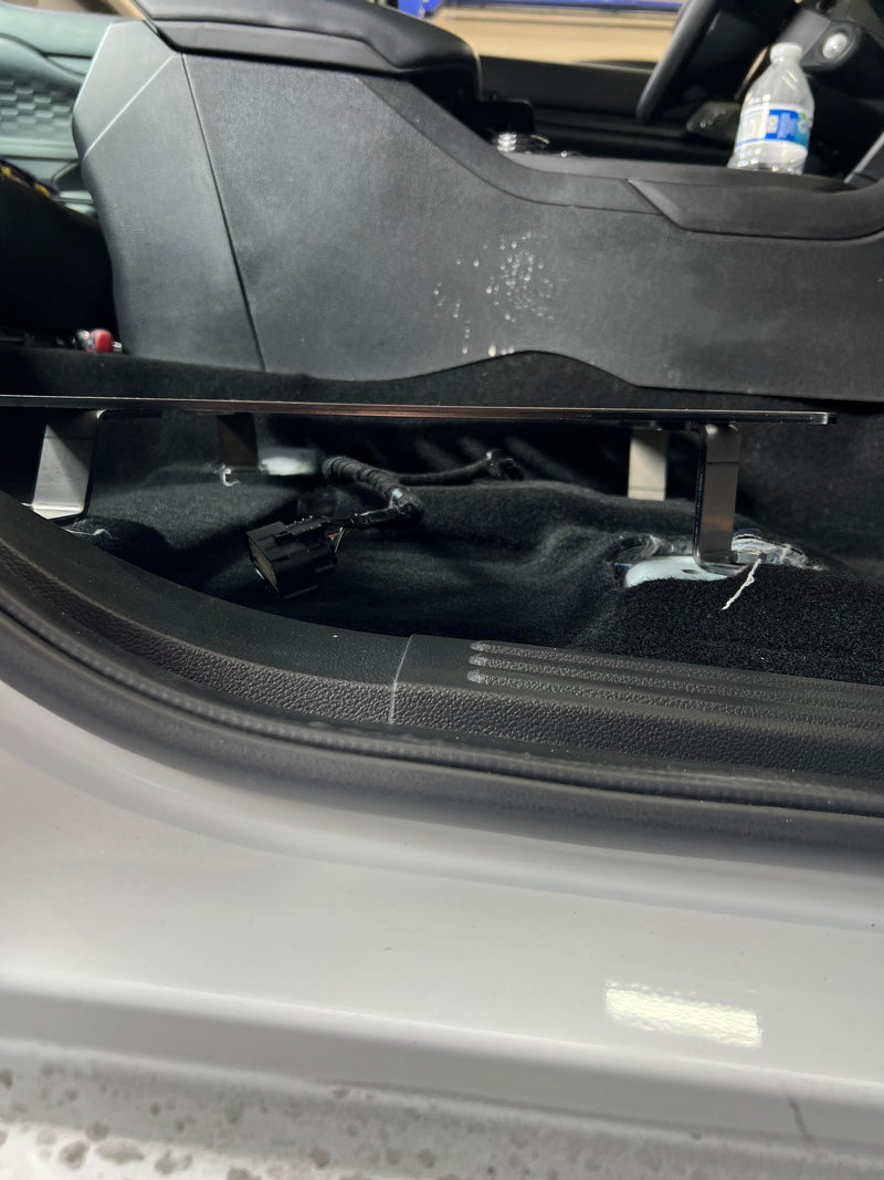 COBRA- PLANTED SEAT BRACKET- FORD RANGER SUPERCREW 4 DOOR [5TH GENERATION / T6.2 PLATFORM] (2024+) - PASSENGER / RIGHT (COBRA-SB451PA)