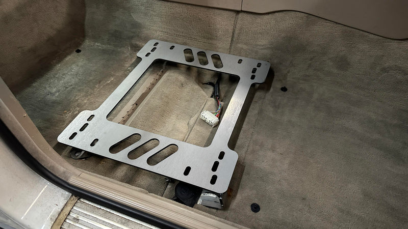 COBRA- Planted Seat Bracket- BMW 5 Series [E34 Chassis] (1987-1996) - Passenger / Right