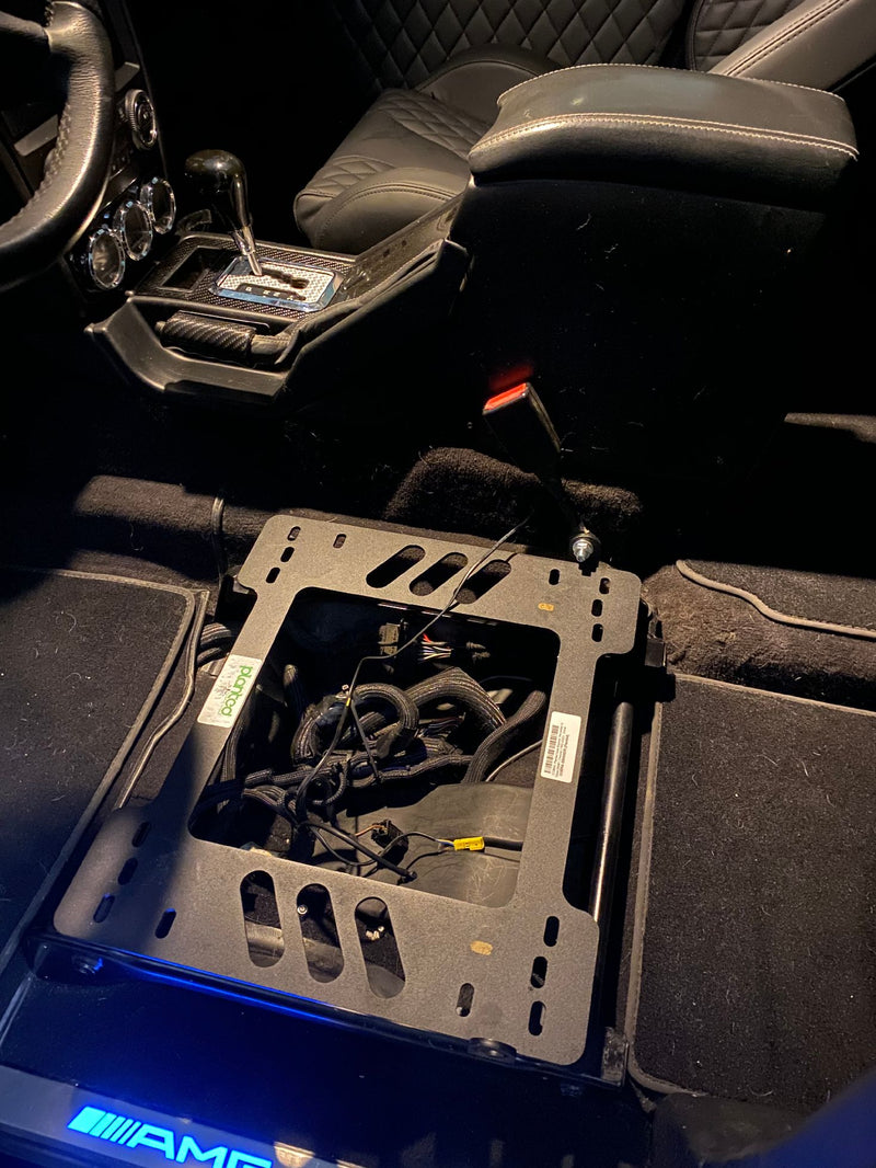 COBRA- Planted Seat Bracket- Mercedes G-Class [W463 Chassis] (1991-2018) - Driver / Left