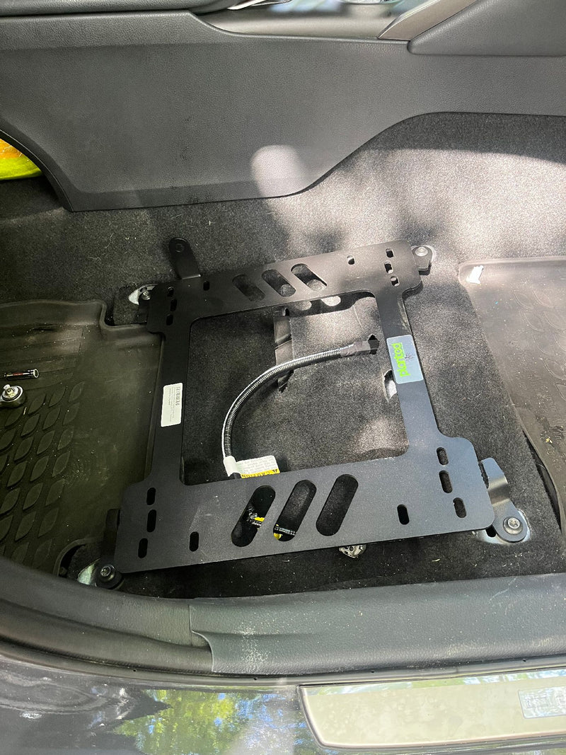 COBRA- Planted Seat Bracket- Toyota Camry [XV70 Chassis] (2017+) - Passenger / Right