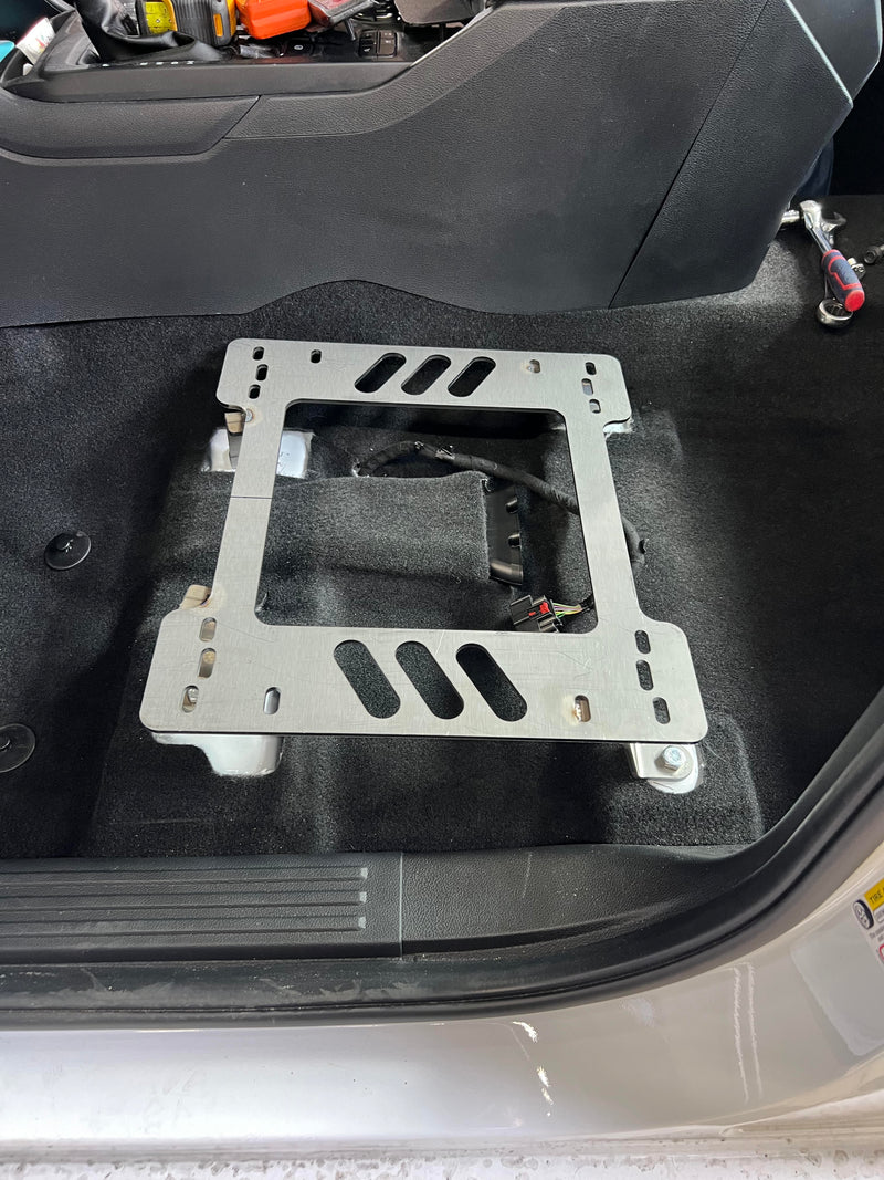 PLANTED SEAT BRACKET- FORD RANGER SUPERCREW 4 DOOR [5TH GENERATION / T6.2 PLATFORM] (2024+) - DRIVER / LEFT (SB451DR)