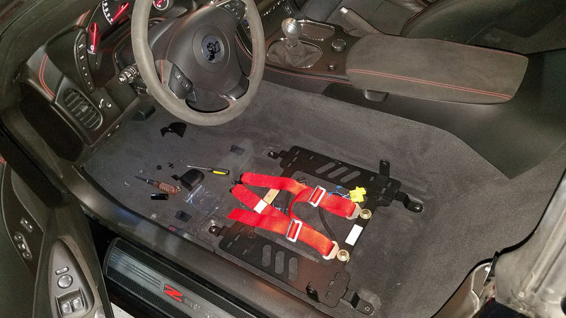 COBRA- Planted Seat Bracket- Chevrolet Corvette [C6/C7 Chassis Excluding ZR1] (2005-2019) - Driver / Left *Seat belt tab on inboard and outboard sides