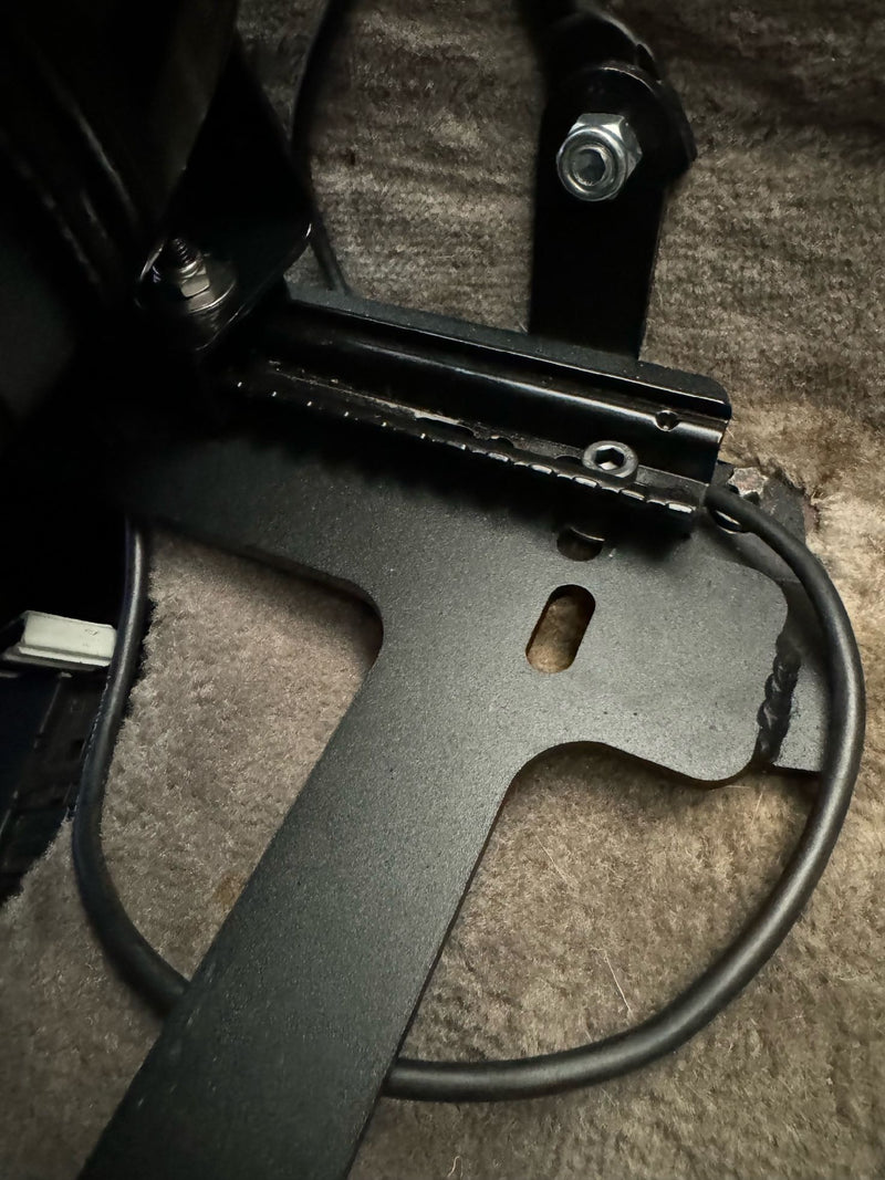 COBRA- Planted Seat Bracket- Porsche 996 / Boxster / 997 / Cayman / 991 (1998+) - Passenger / Right
