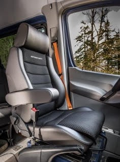 COBRA- Planted Seat Bracket- Mercedes Sprinter Van (2006-2018) - Driver / Left