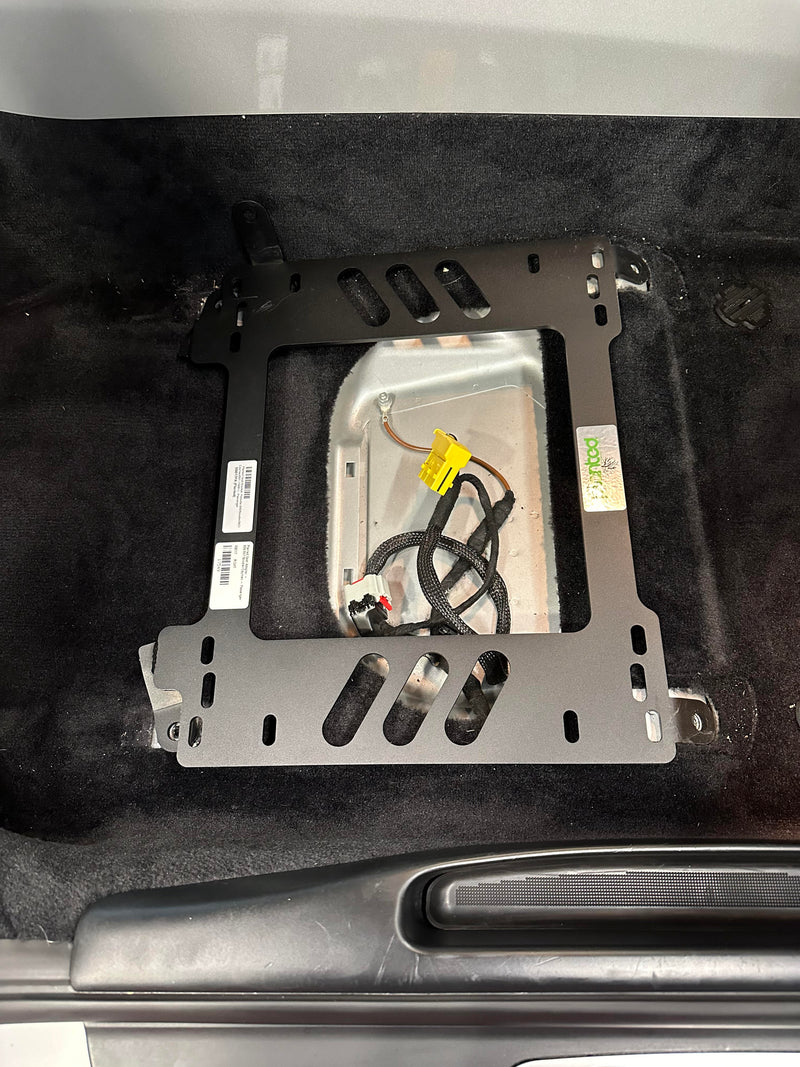 COBRA- Planted Seat Bracket- Porsche 996 / Boxster / 997 / Cayman / 991 (1998+) - Passenger / Right