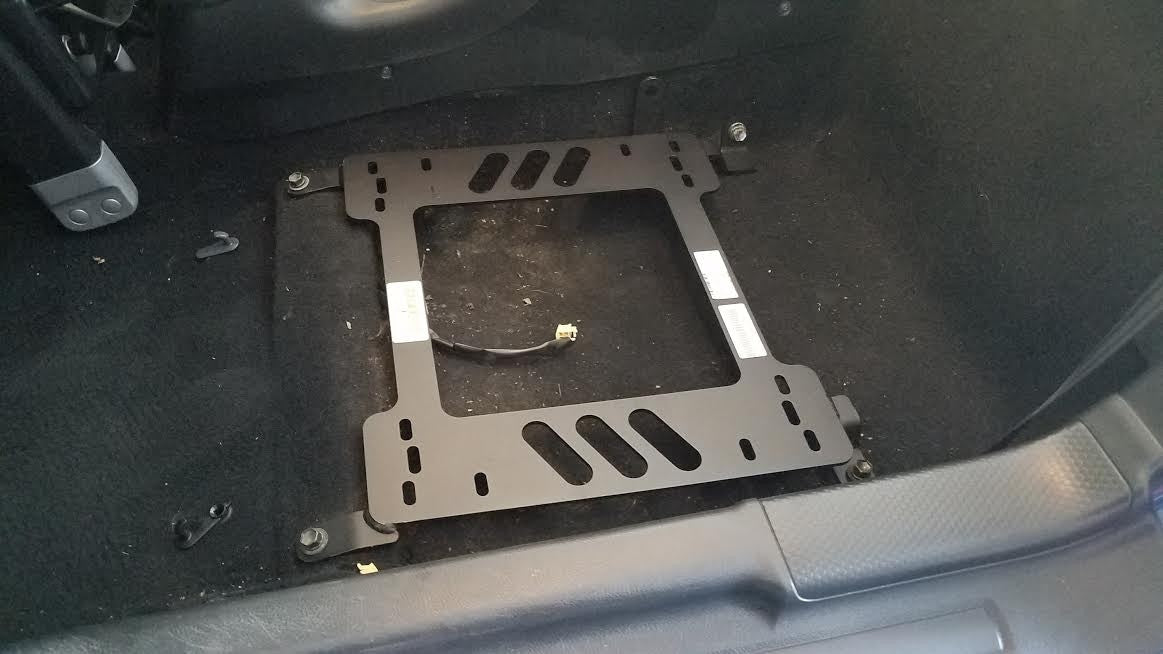 COBRA- Planted Seat Bracket- Toyota MR2 Spyder [W30 Chassis] (1999-2007) - Driver / Left